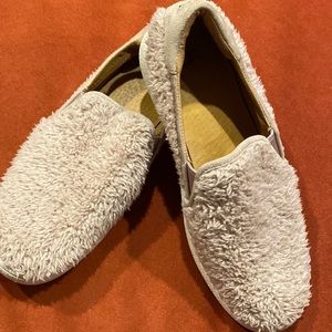UGG Ricci slip on, Dusk Faux shoes size 7
